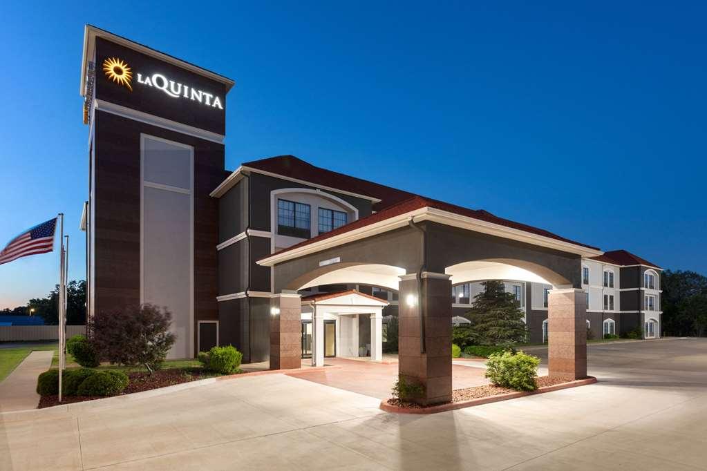 Hotel La Quinta By Wyndham Woodward Exterior foto